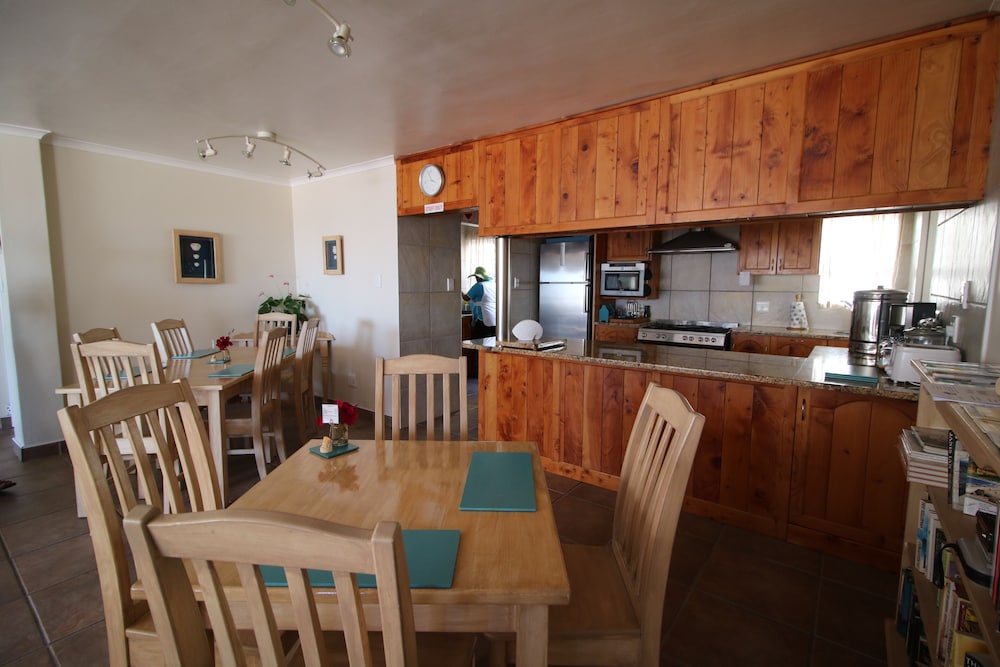 Baywatch Villa Guest House And Self Catering Accommodation 32/50