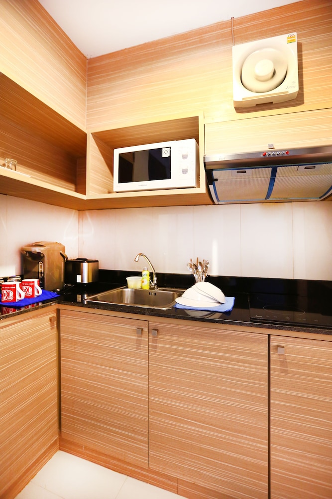 The Luxury Residence 6/50