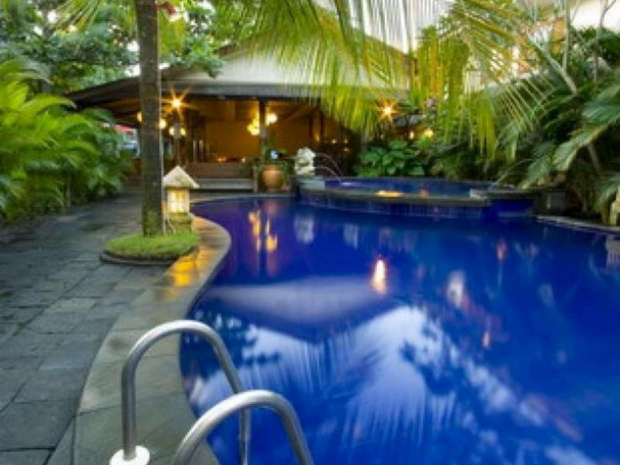 Nyiur Indah Beach Hotel 28/31