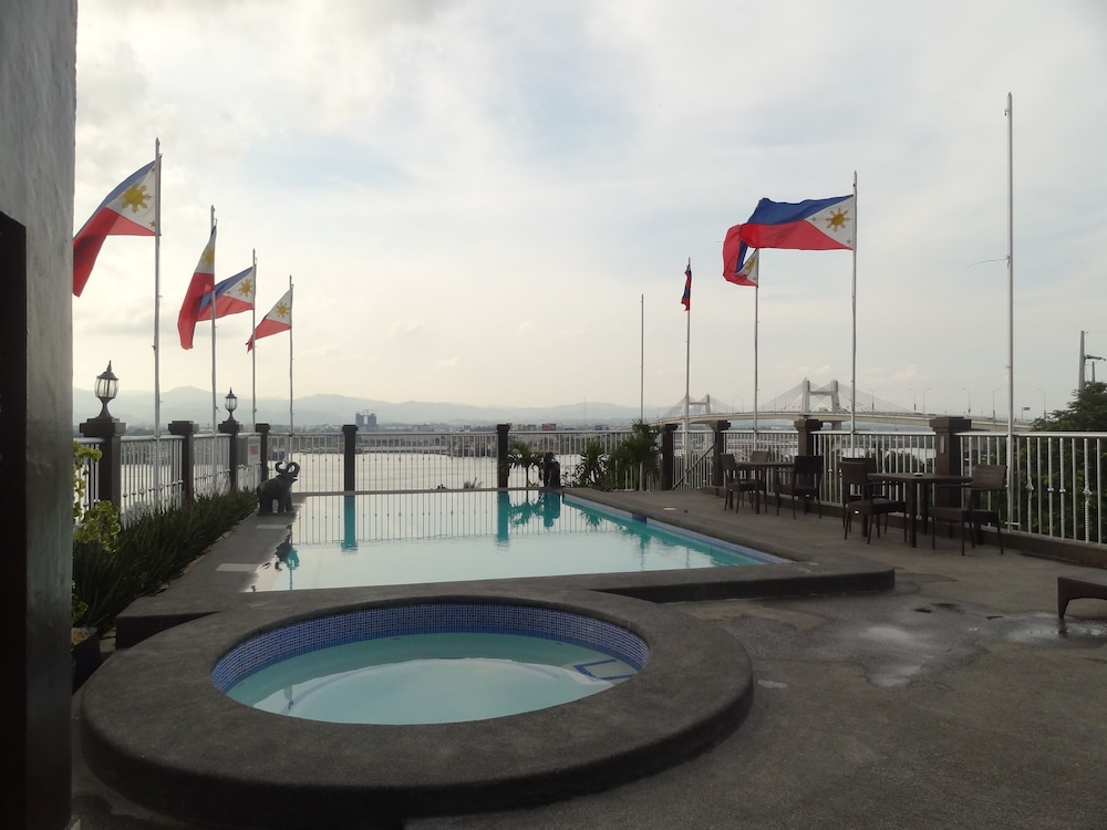 The Bellavista Hotel 25/32