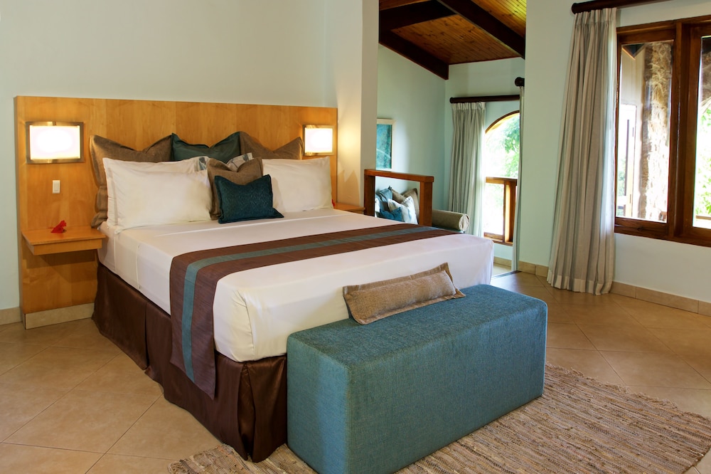 Coco de Mer Hotel and Black Parrot Suites 20/79