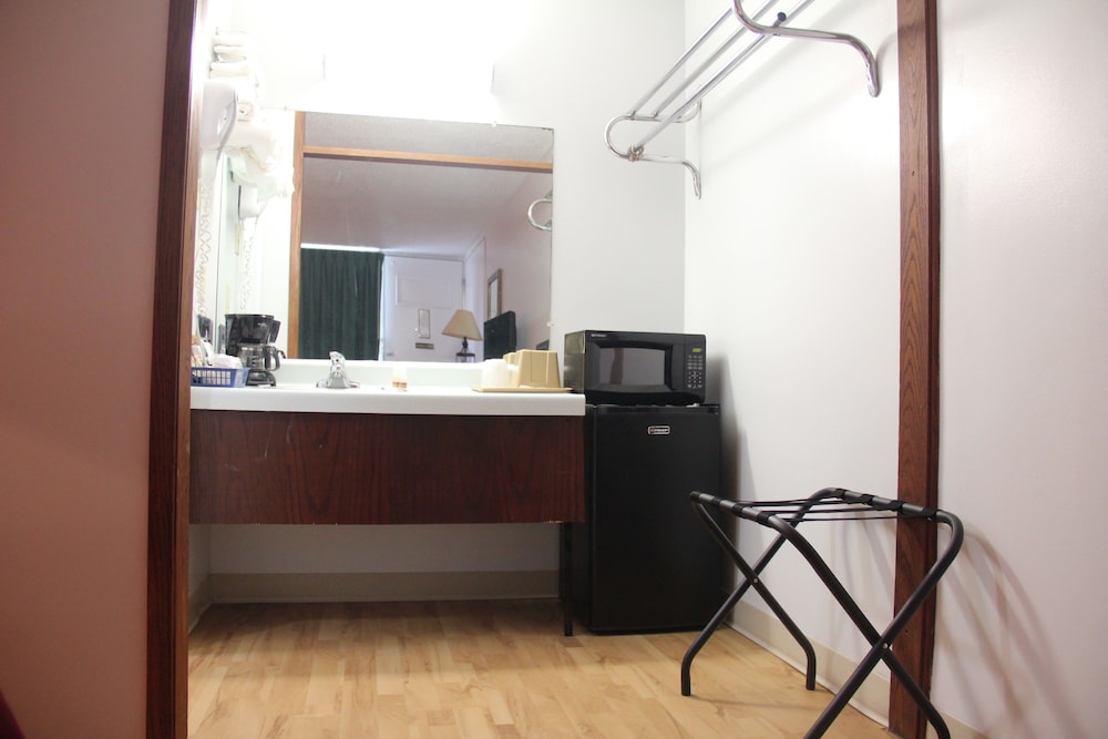 Norfolk Country Inn Suites 5/37