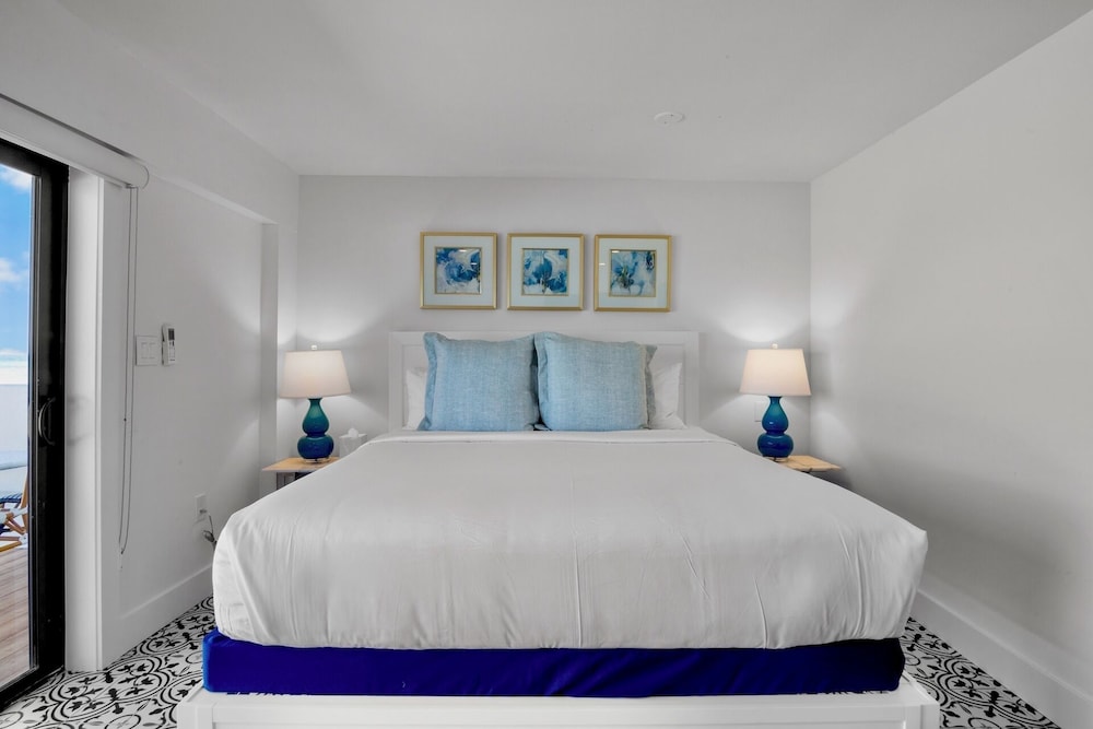 Seaside at Anna Maria Island Inn 12/46
