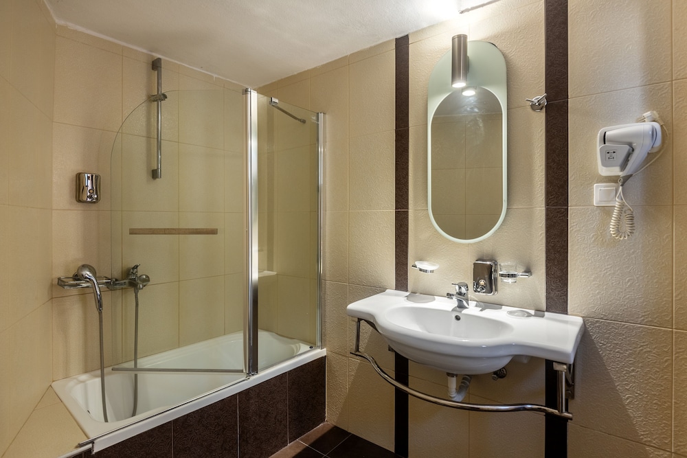 Toti Boutique Rooms 51/55