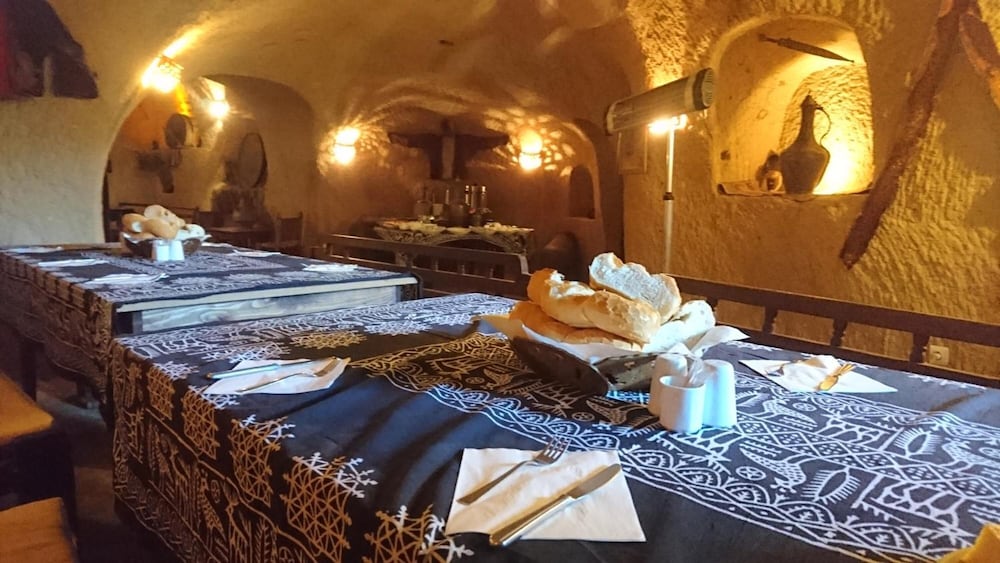 Kirkit Hotel 24/50