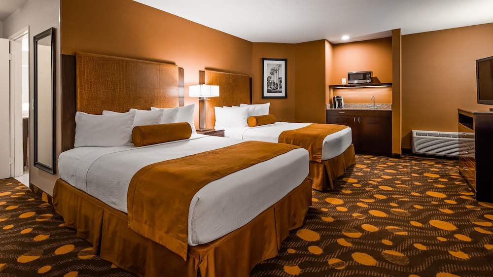 Best Western Plus Suites Hotel Coronado Island 15/36