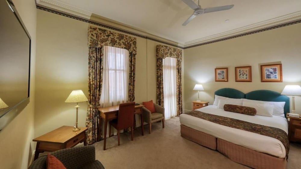 Royal Exchange Hotel 22/67