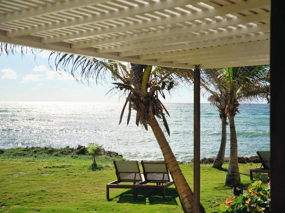 Ocean Spray Beach Apartments 32/50