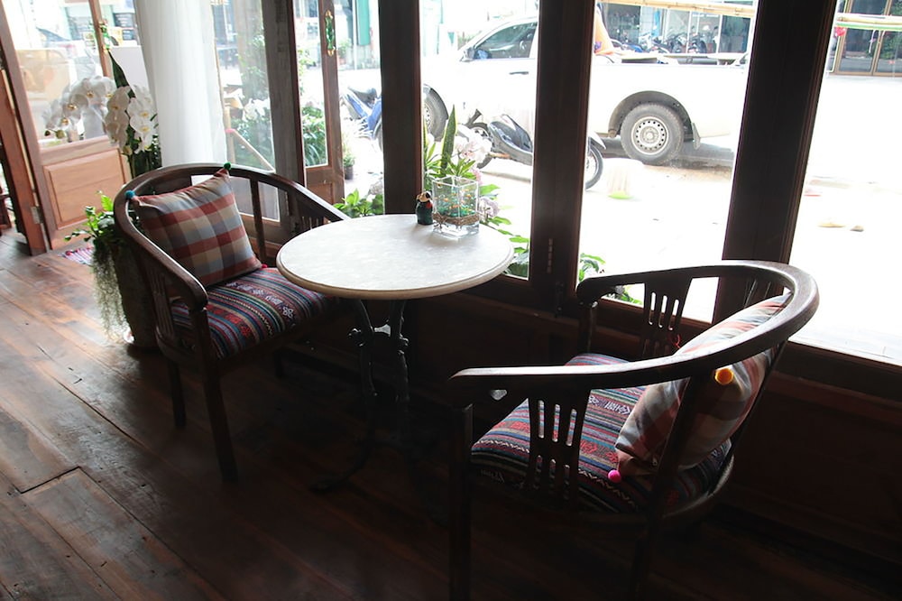 Rustic River Boutique 69/72