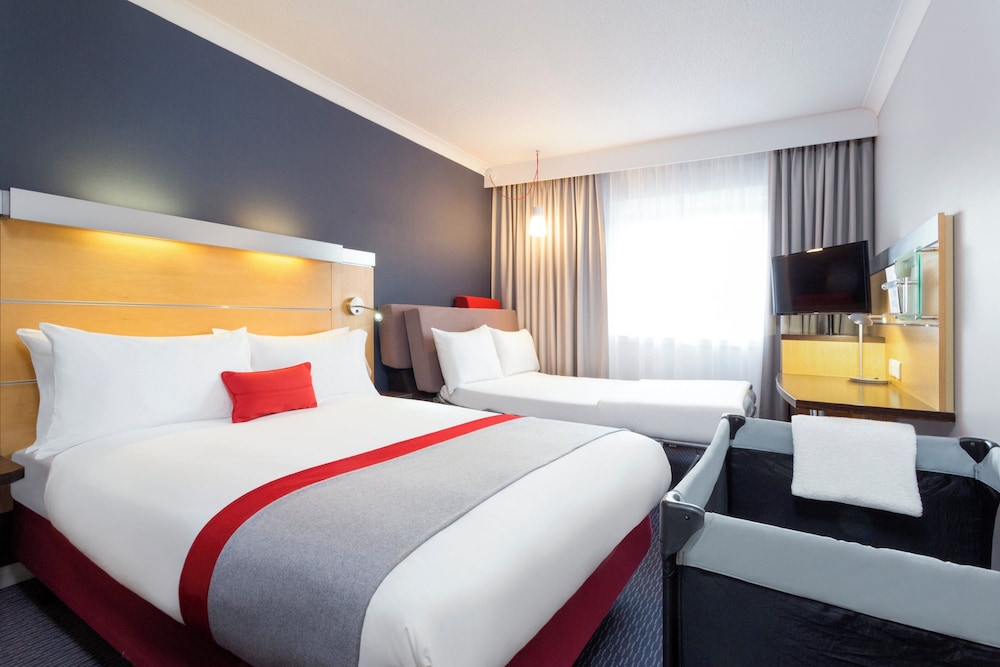 Holiday Inn Express Southampton M27 Junction 7 15/50