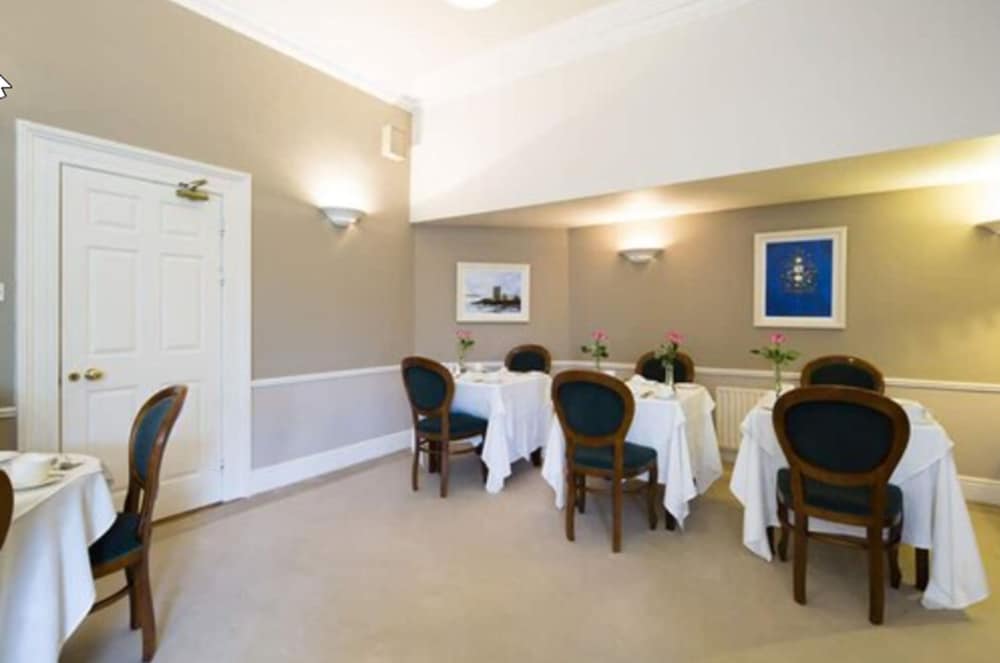 Aberdeen Lodge Dublin 29/50