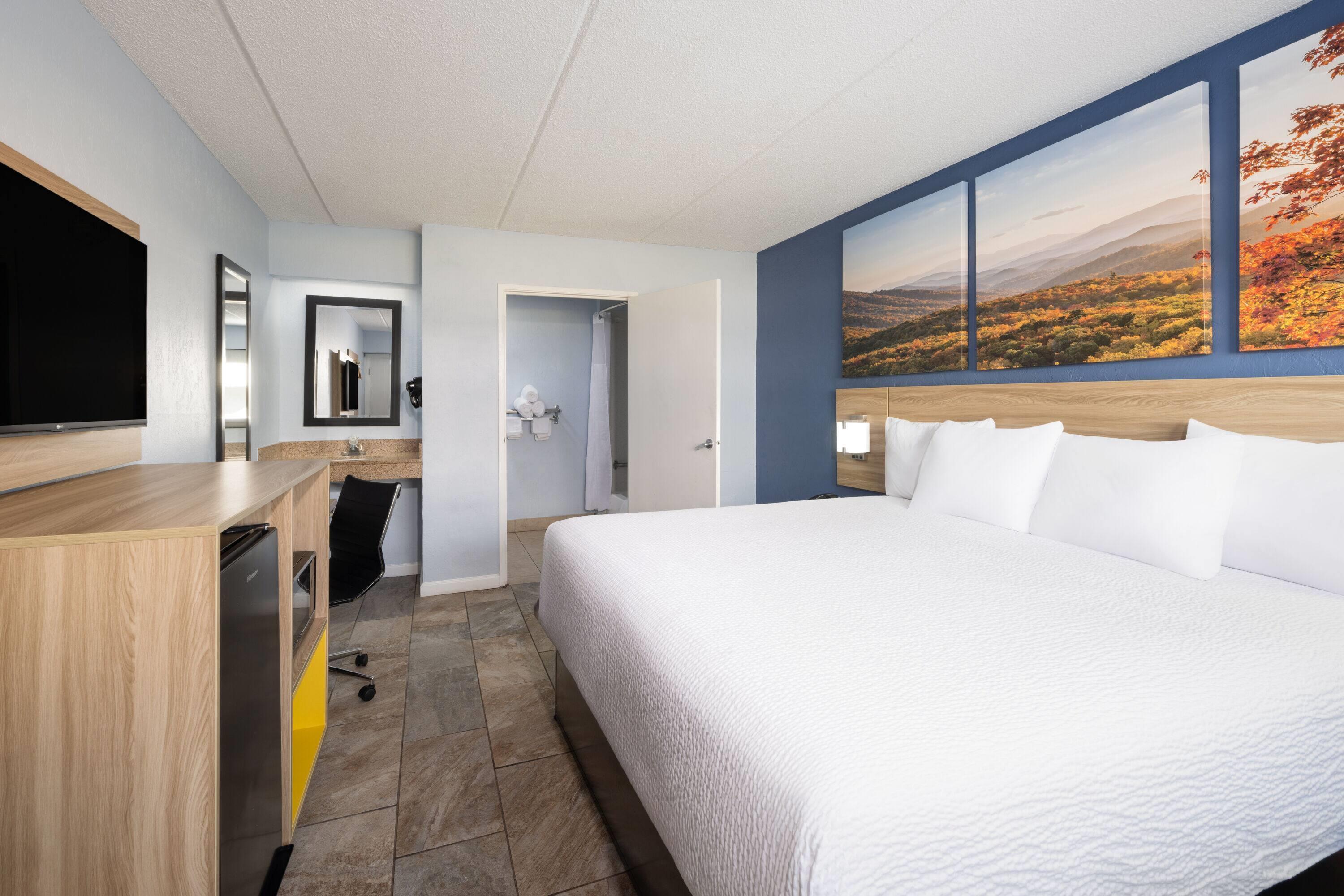 Days Inn by Wyndham Charlotte University 5/35