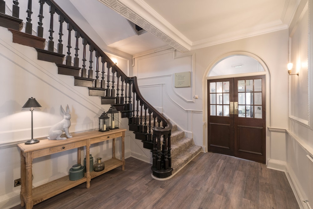 Lansdown Grove 7/50