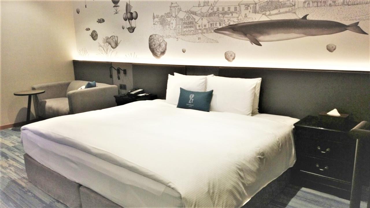 BUSINESS, DOUBLE BED