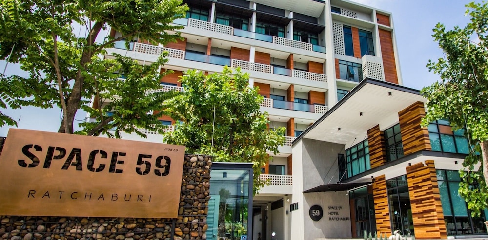 Space 59 Hotel 4/46