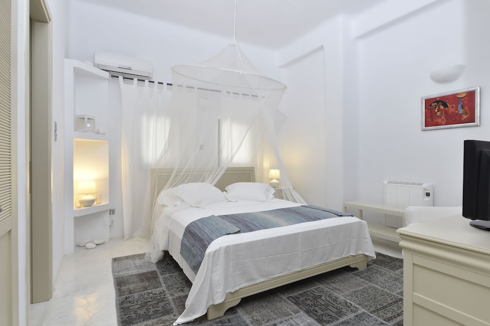 Naoussa Hills Boutique Resort- Adults Only (13+) 25/76