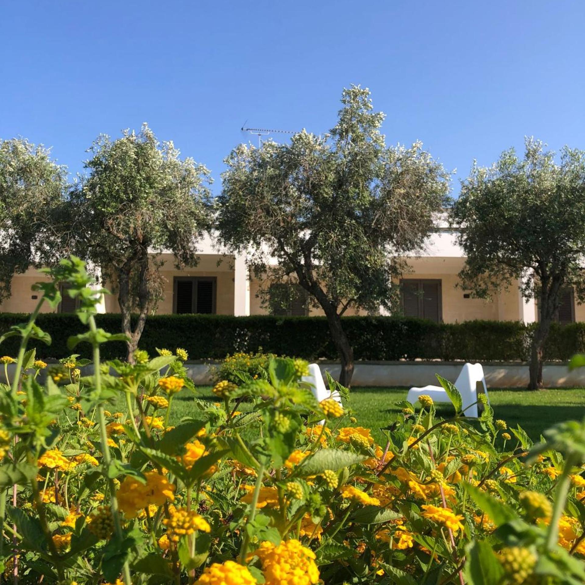 Hotel Village Gabriella 52/57
