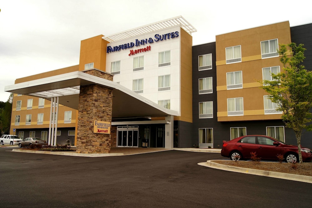 Fairfield Inn Suites Atlanta Cumming Johns Creek 1/42