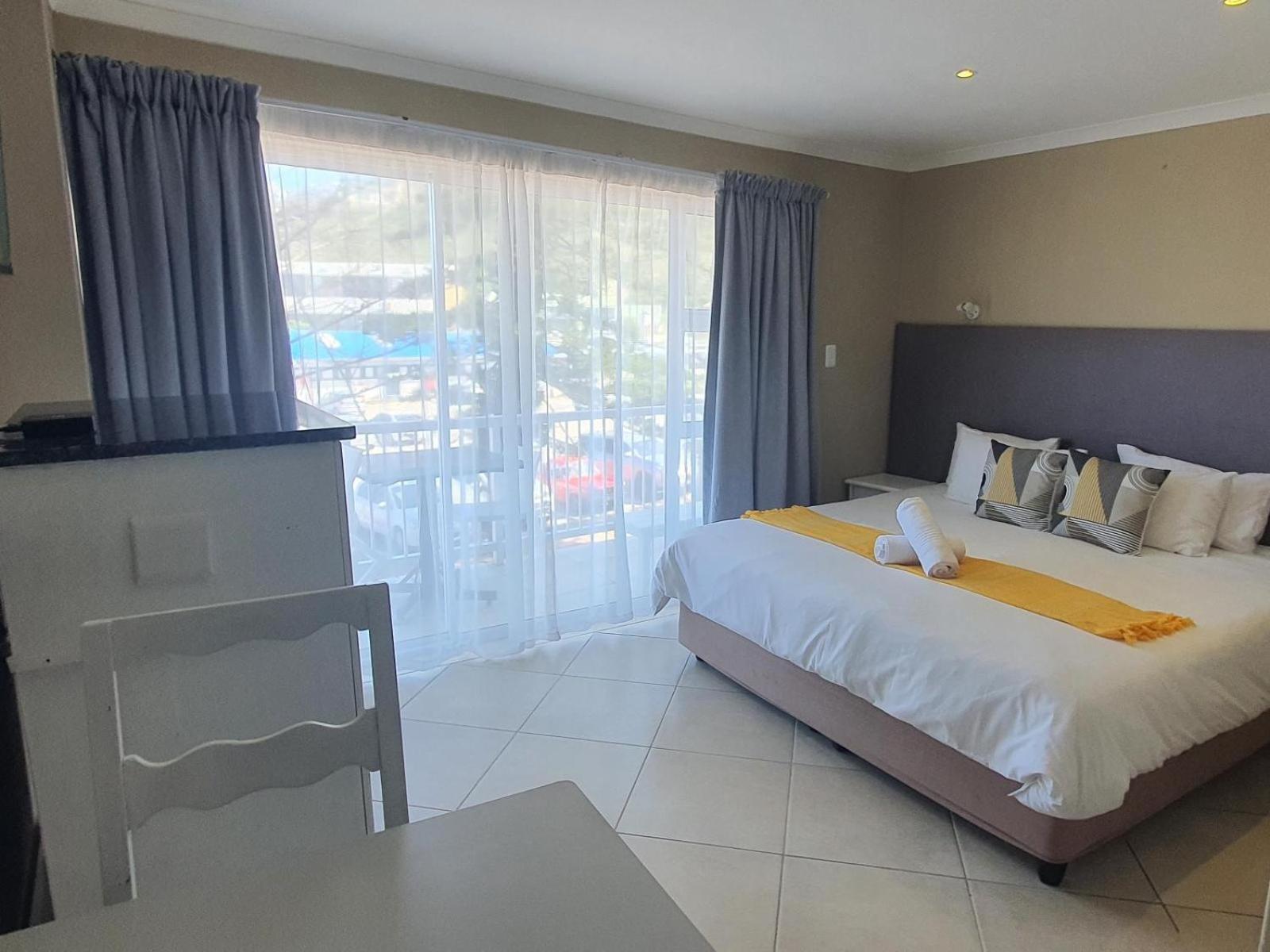 Point Village Hotel 26/76