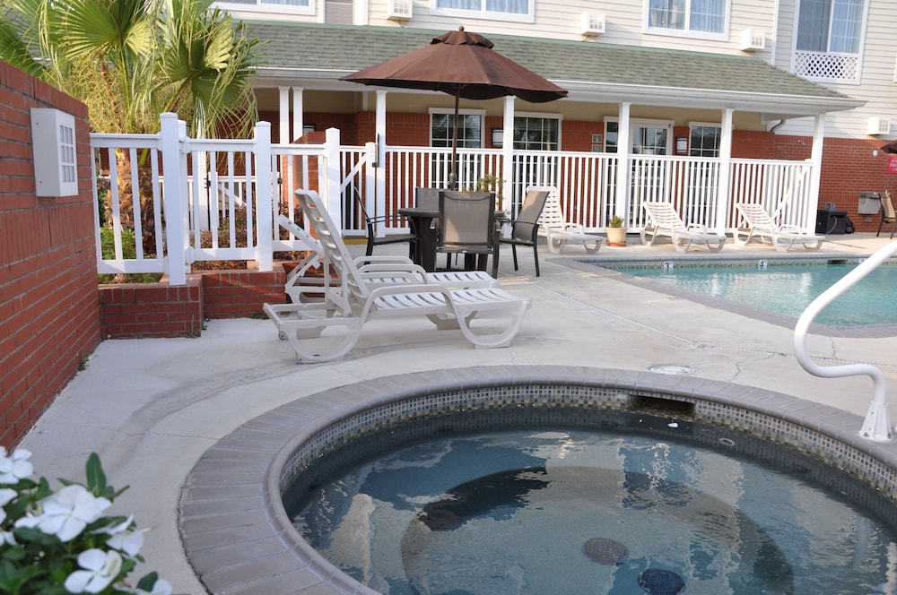 Country Inn and Suites By Radisson Covington LA 7/43