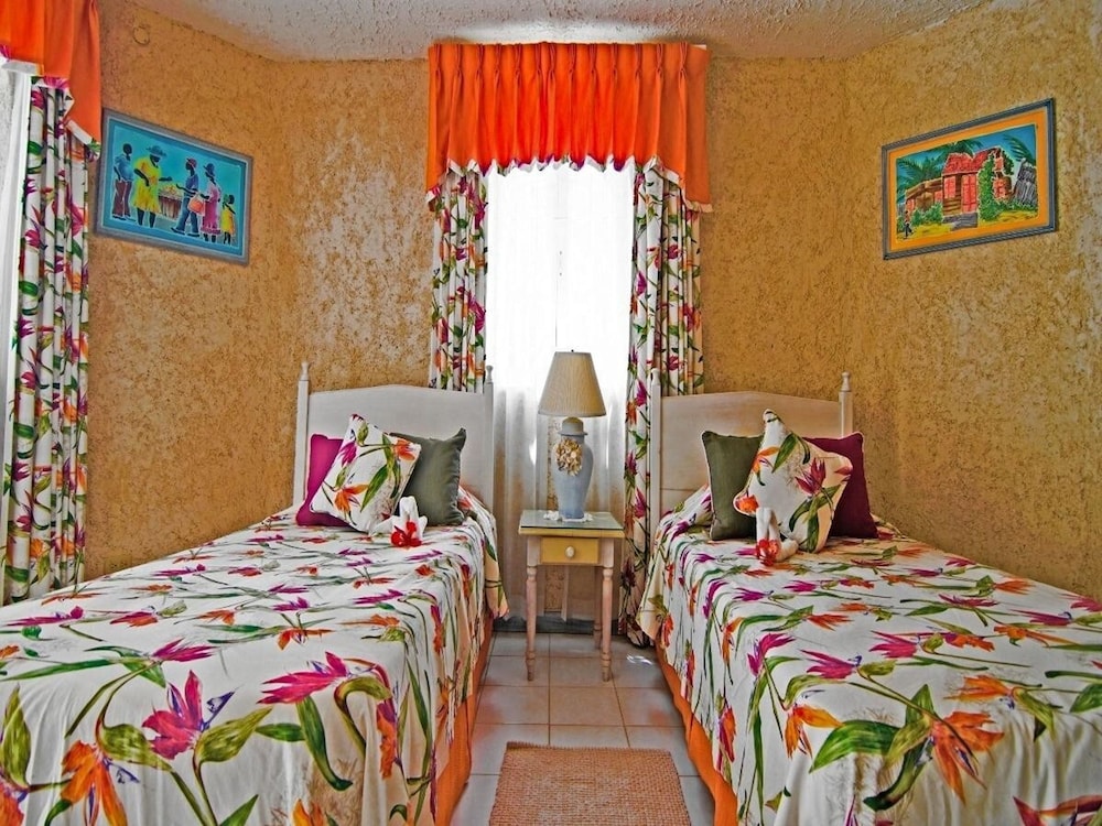Sea Symphony Villa 12/50