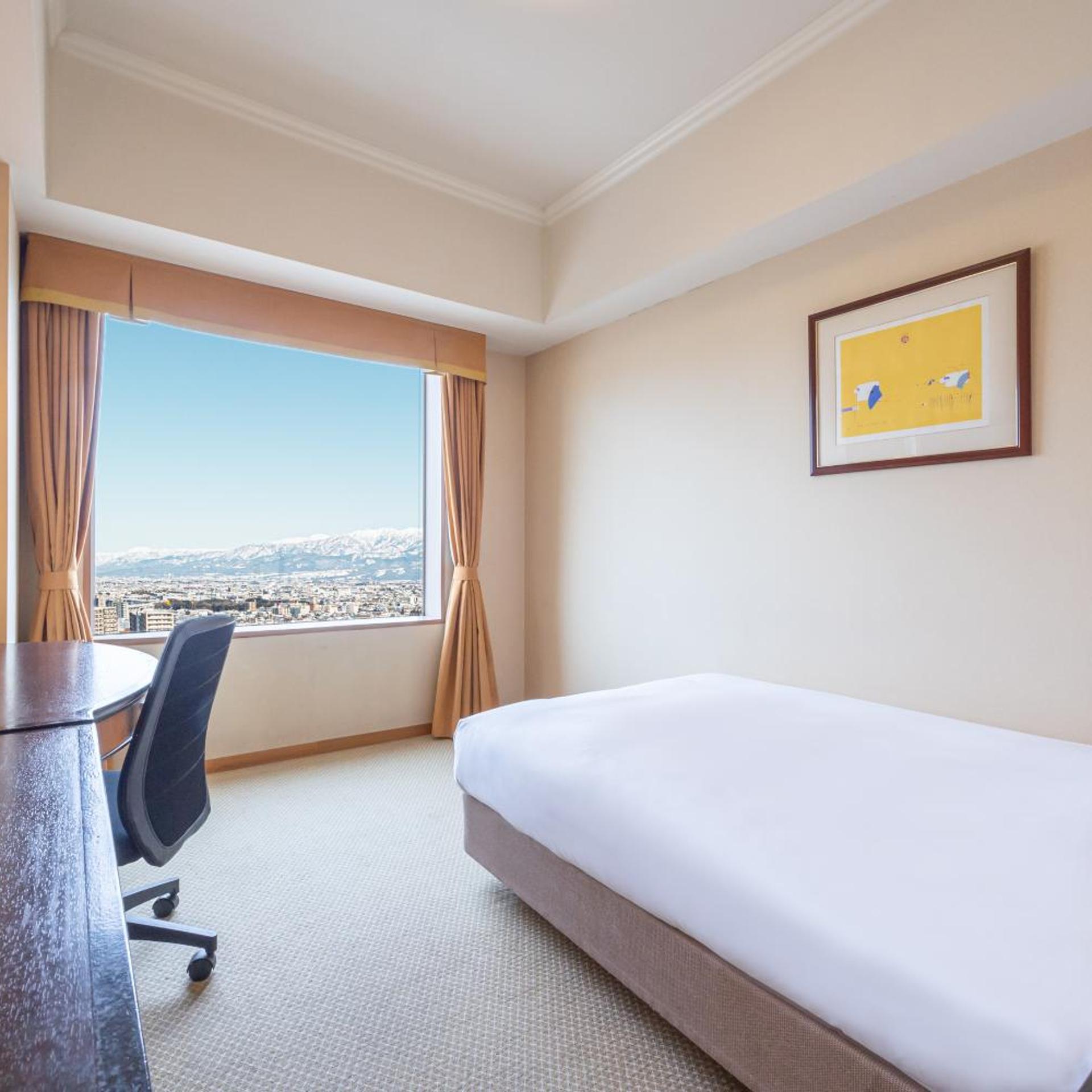 غرفة قياسية بسرير فردي في طابق مرتفع، Ana Crowne Plaza Hotel Toyama 4/9