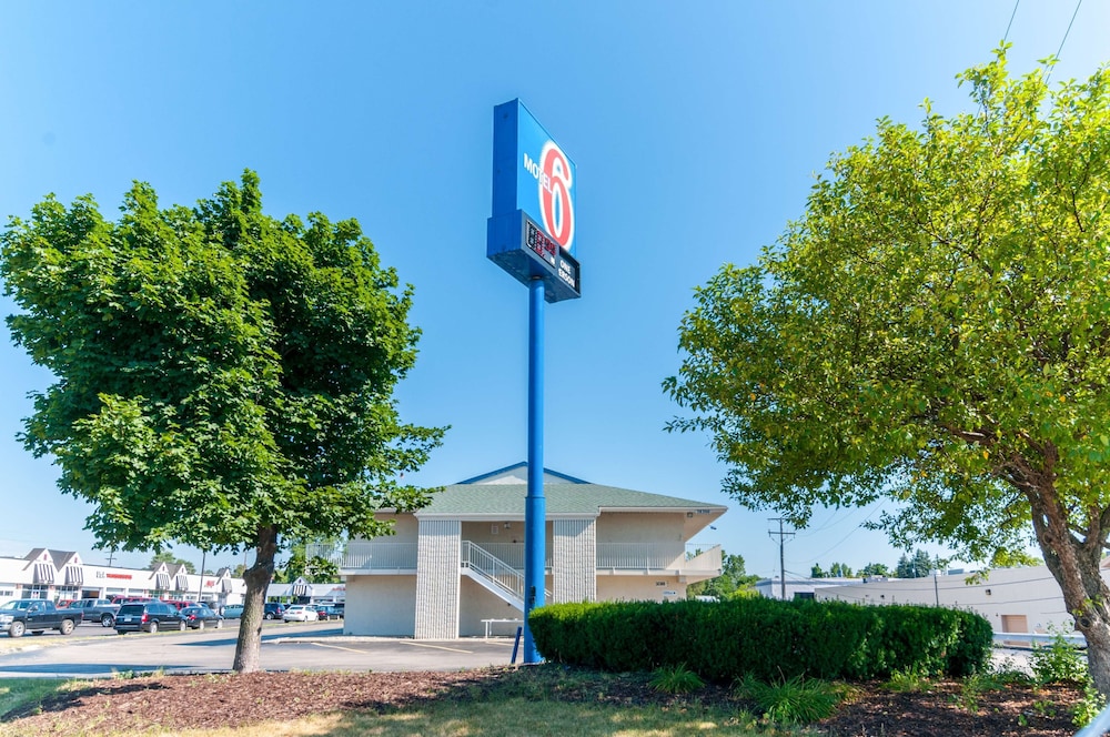 Motel6 Farmington Hills, MI - Northwest - Farmington Hills in FARMINGTON HILLS - MI