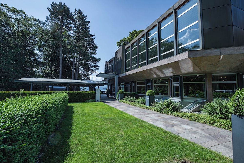 Hotel Seepark Thun 48/50