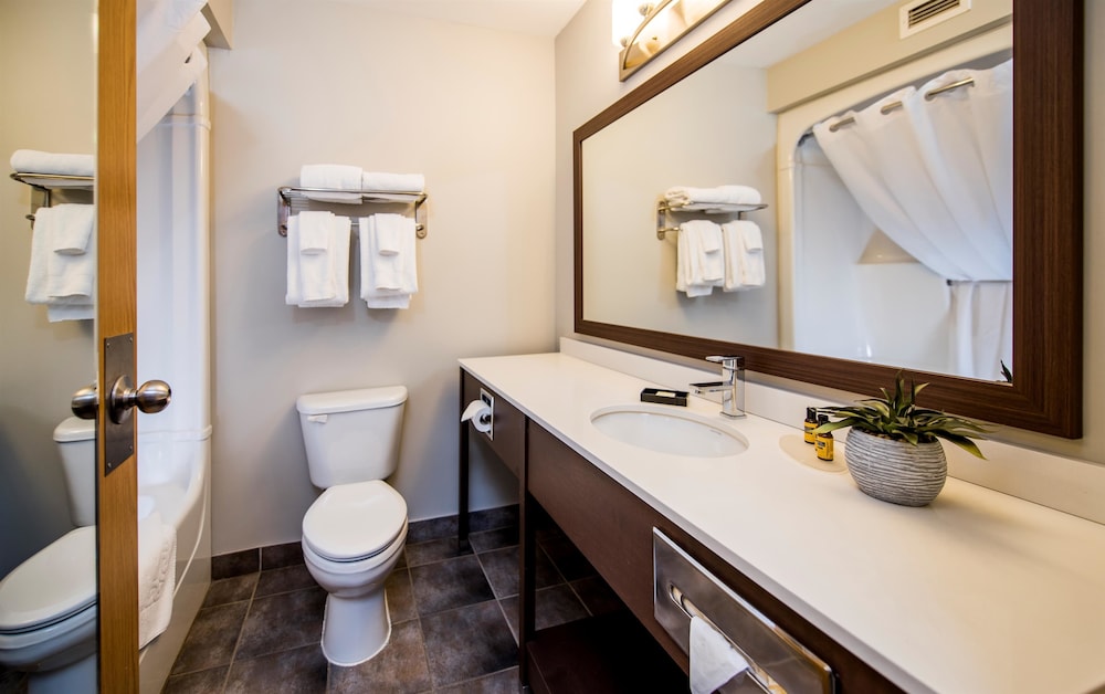 Best Western Plus Moncton 12/36