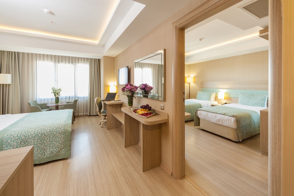 Golden Way Hotel Giyimkent 14/33