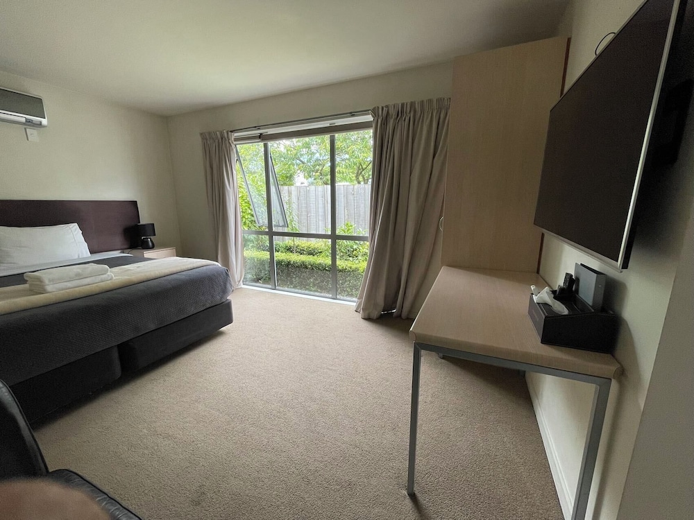 Alpha Motel Luxury Apartments 21/74