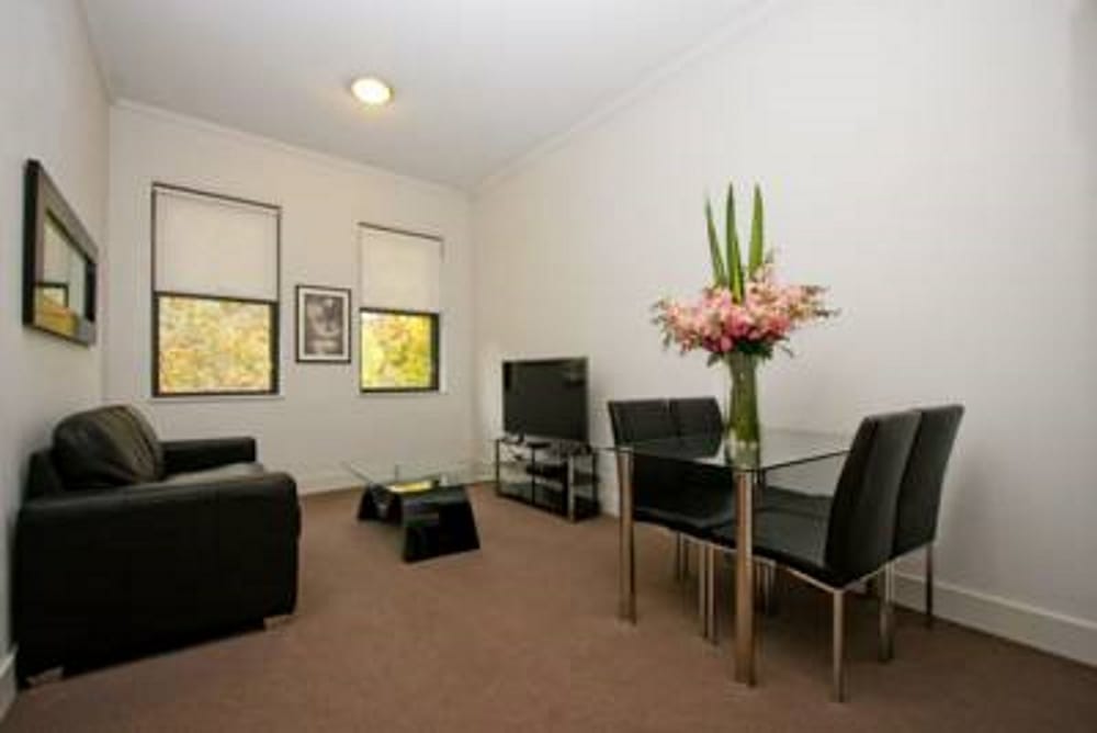 The Star Apartments 18/29