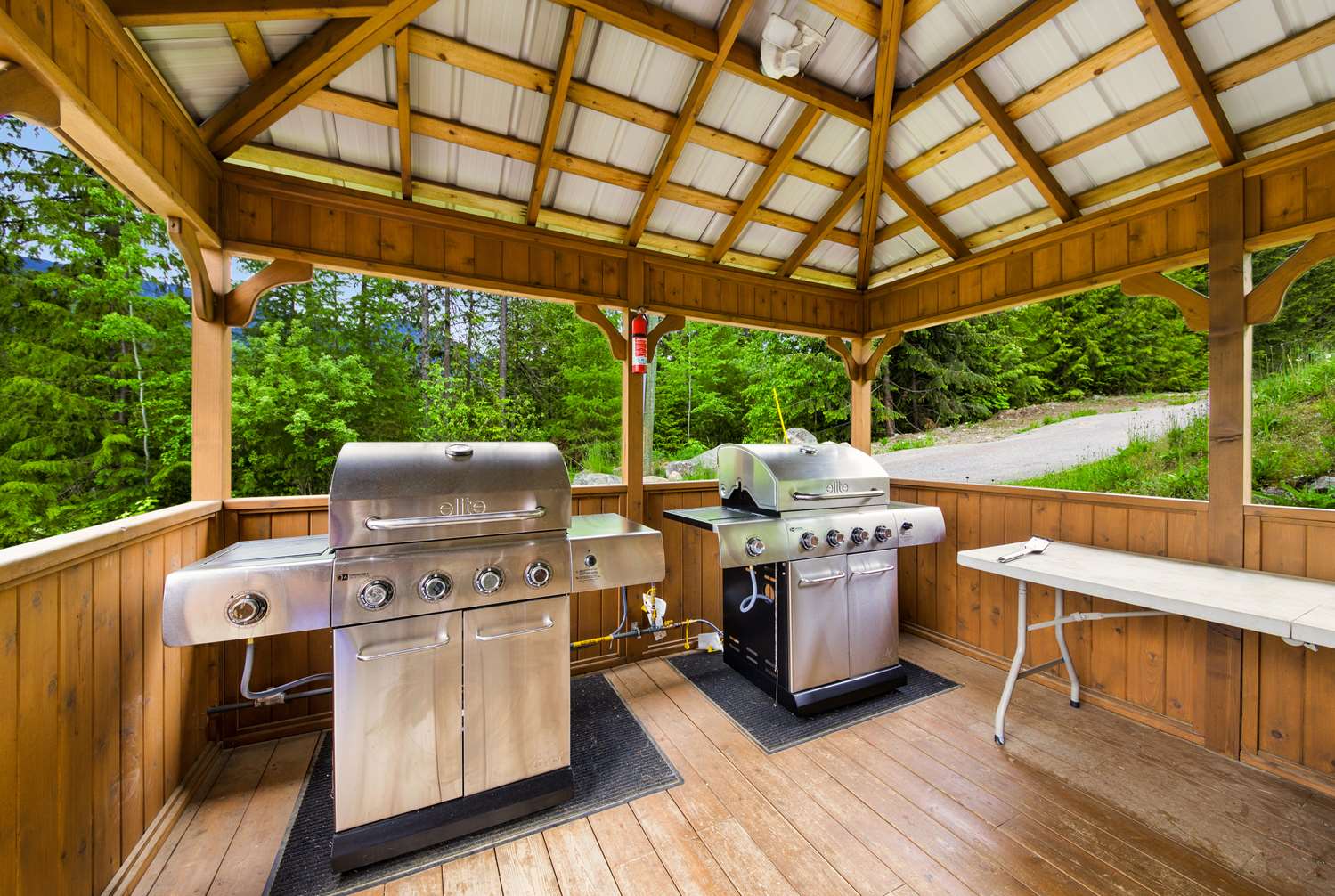 Kootenay Lakeview Resort, BW Signature Collection 4/11