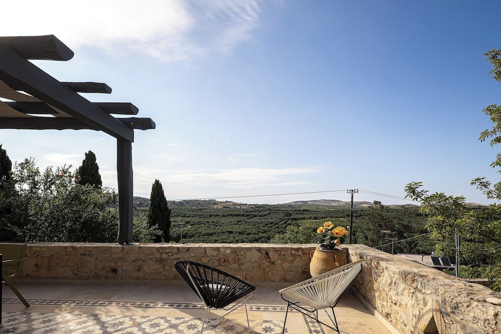 Erondas Cretan Country Villas 45/50