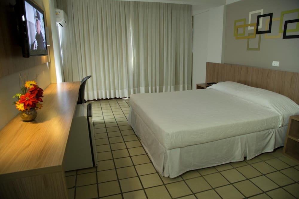 MONZA PALACE HOTEL 9/33