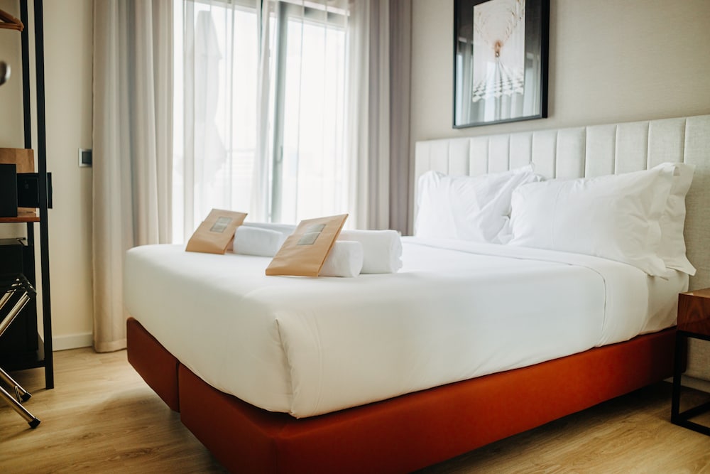 STANDARD, DOUBLE BED, BALCONY