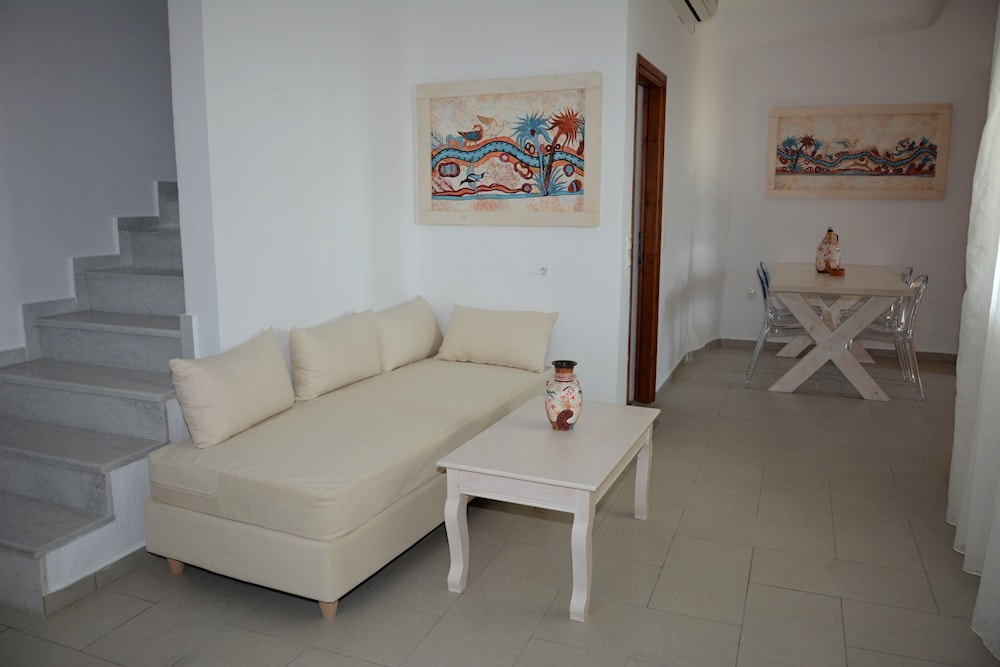Zatrikion Villas Santorini 32/47