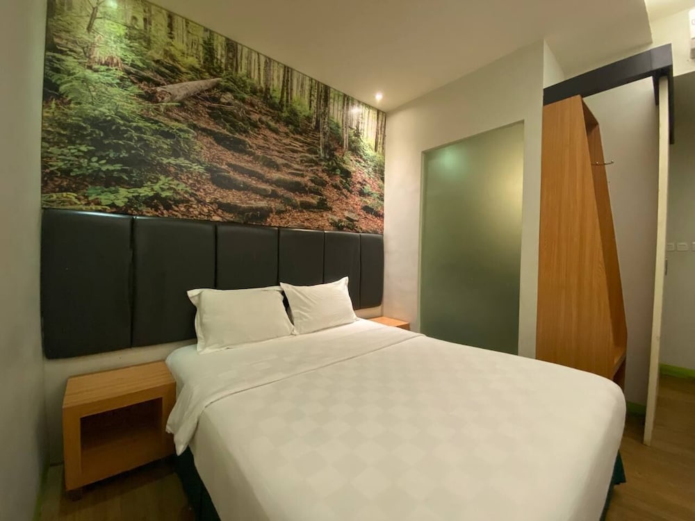 Arbor Biz Hotel 28/58
