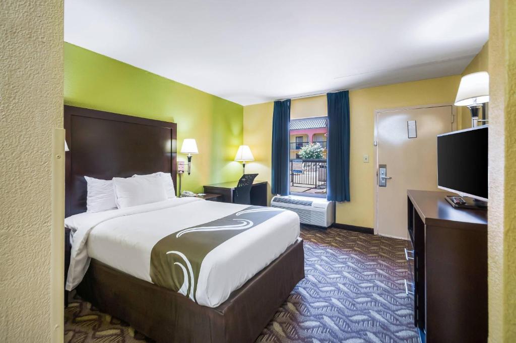 ROOM, DOUBLE BED, ACCESSIBLE