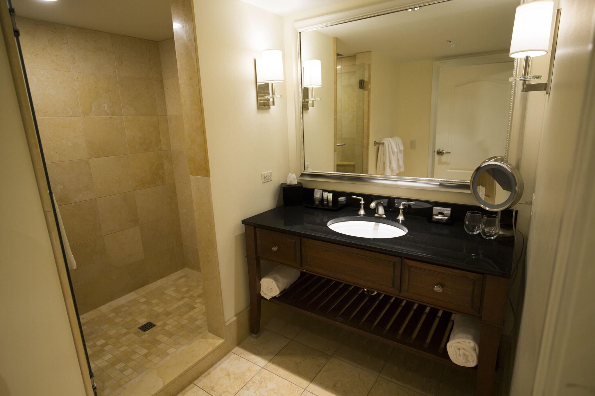 غرفة بسرير كينج، The Edgewater 4/4