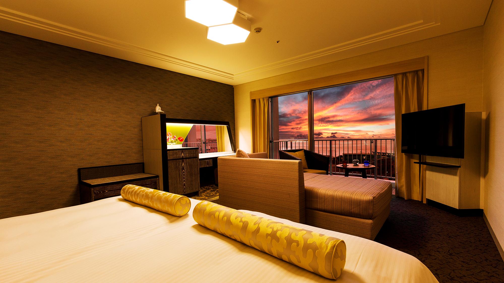Twin Beds, Ocean View, East Wing, High Floor
