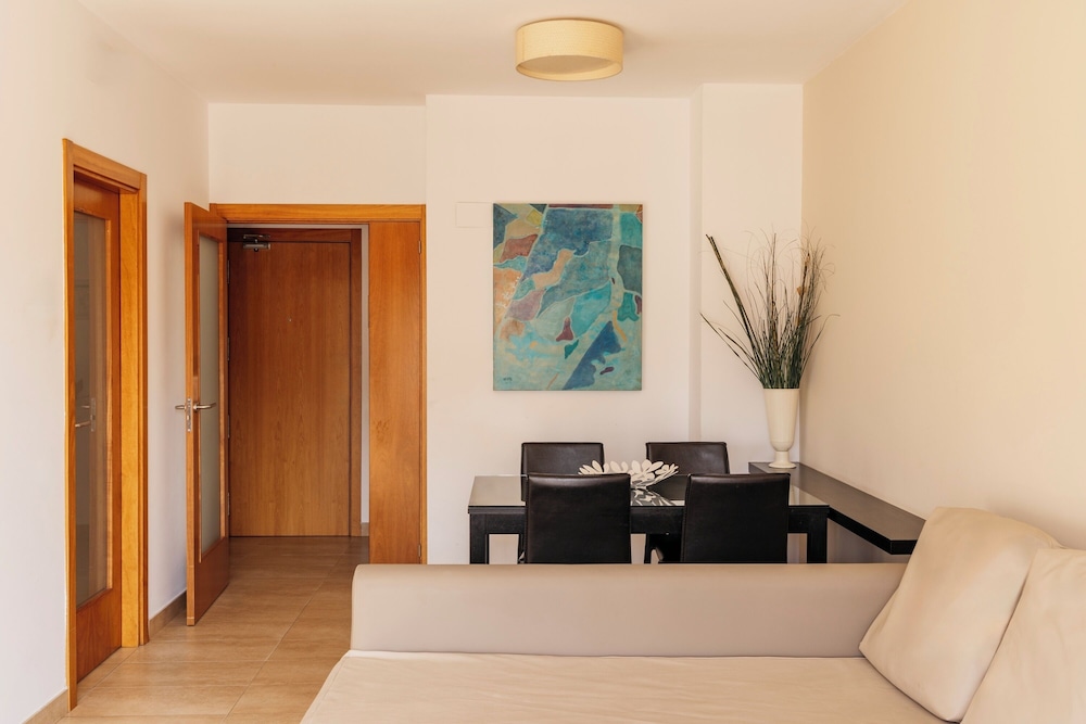 Gran De Gracia Apartments 3/24