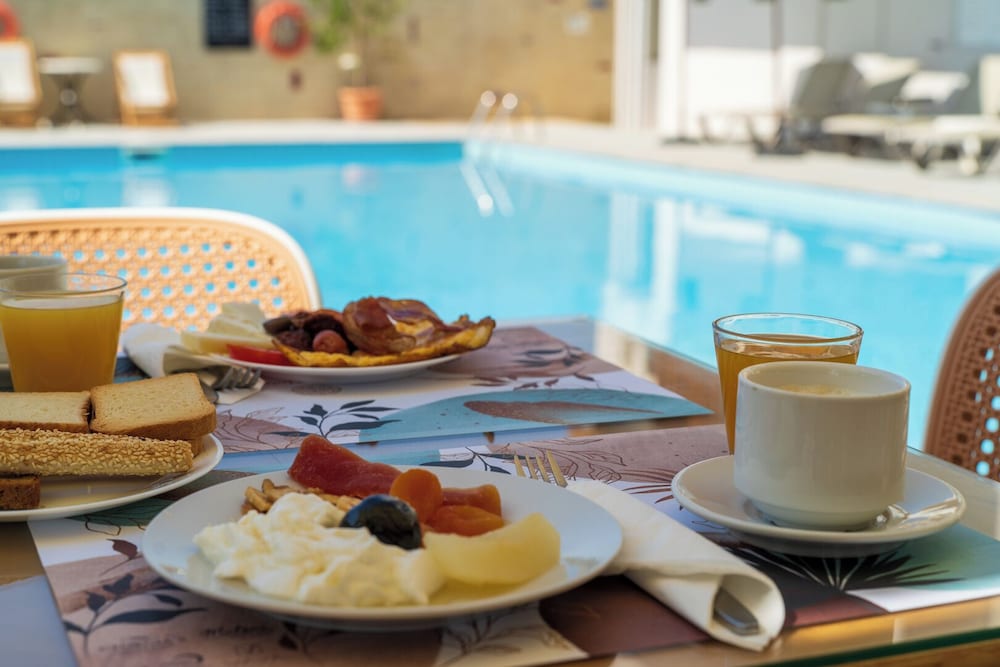 Dimitra Hotel & Apartments by Omilos Hotels 38/48