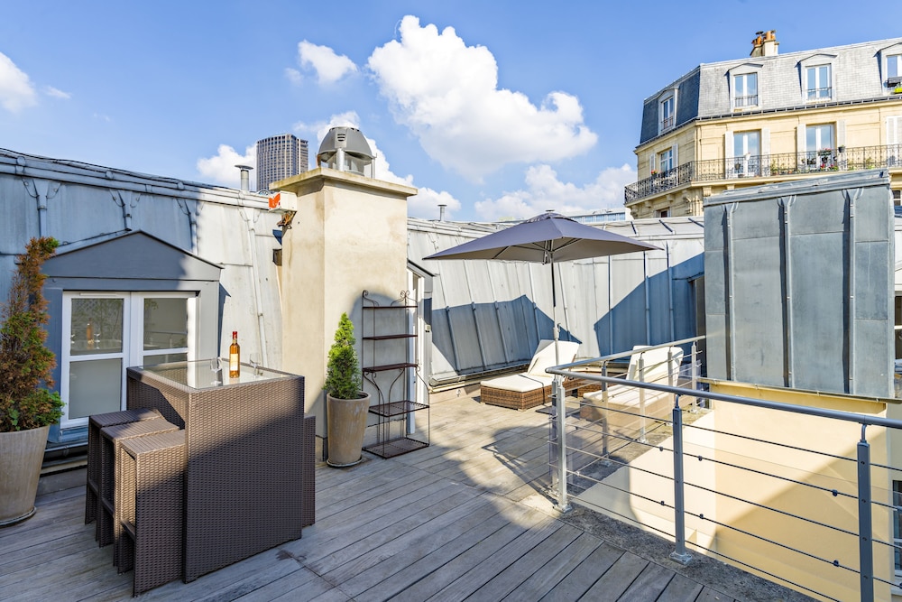 HOTEL KORNER MONTPARNASSE 40/50