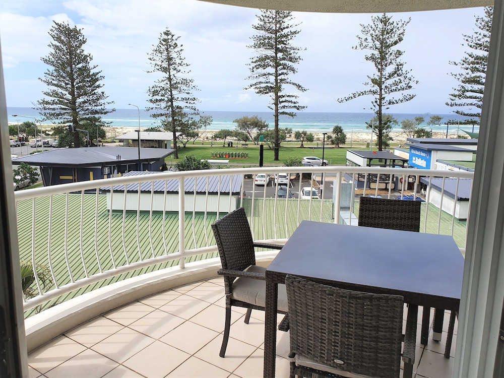Kirra Beach Apartments 66/78