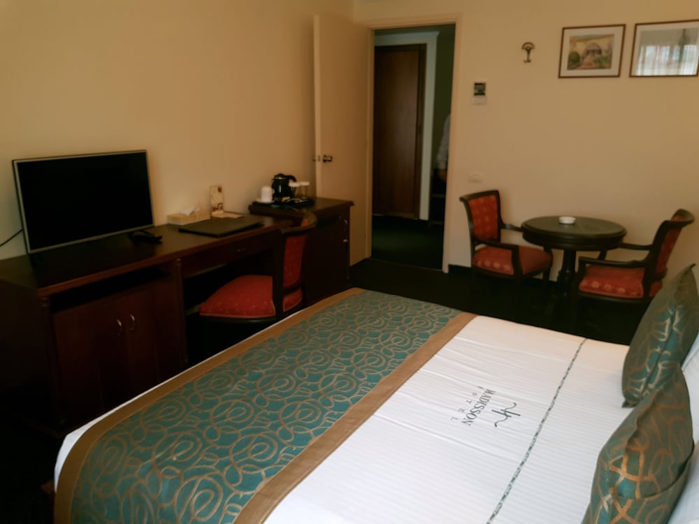 Madisson Hotel 24/60