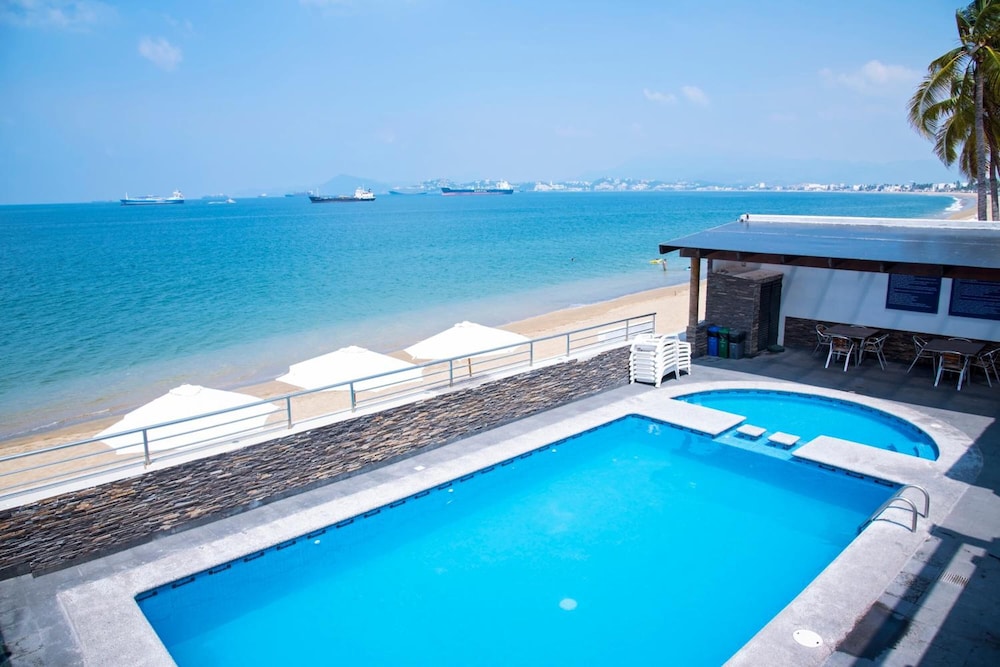Hotel Star Manzanillo 5/65