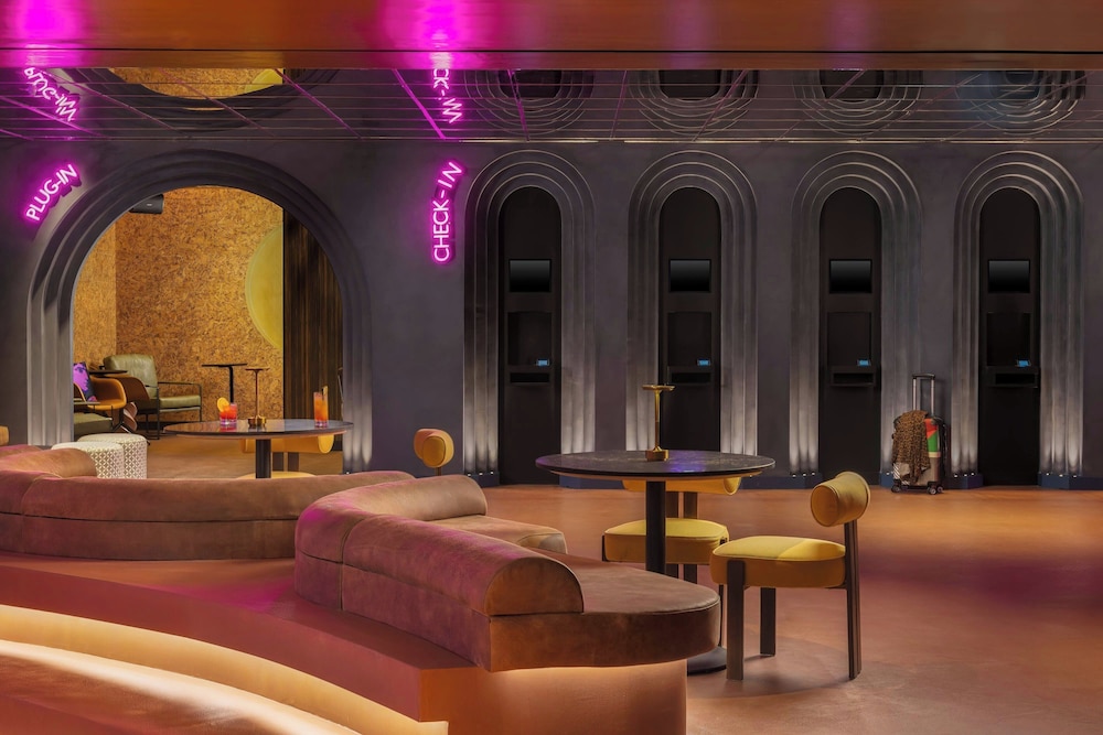 Moxy London Piccadilly Circus 29/47