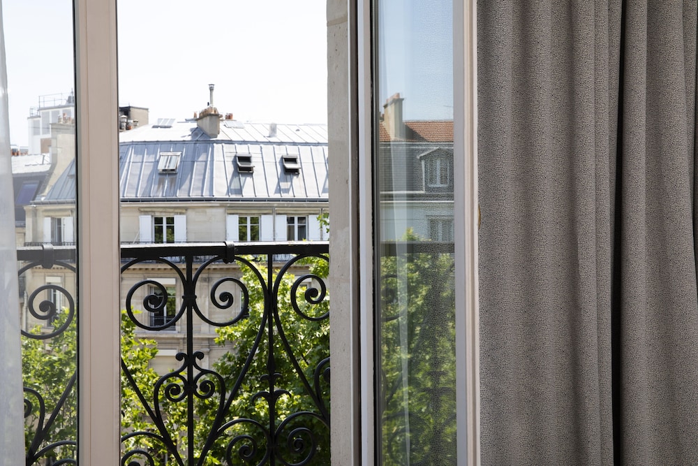 Hotel Elysee Regencia 7/50