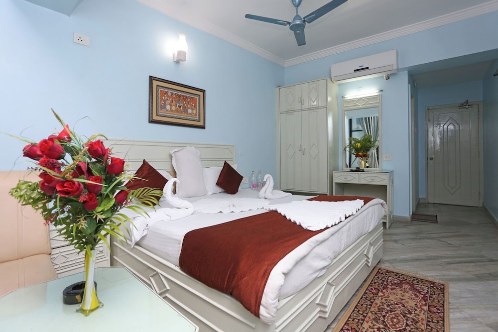 Hotel Niladri 13/25